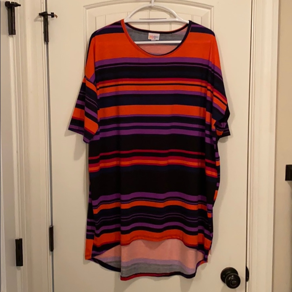 BNWOT LuLaRoe Irma XL